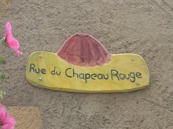 Апартаменты L'Atelier Du Chapeau Rouge Souvigny Экстерьер фото